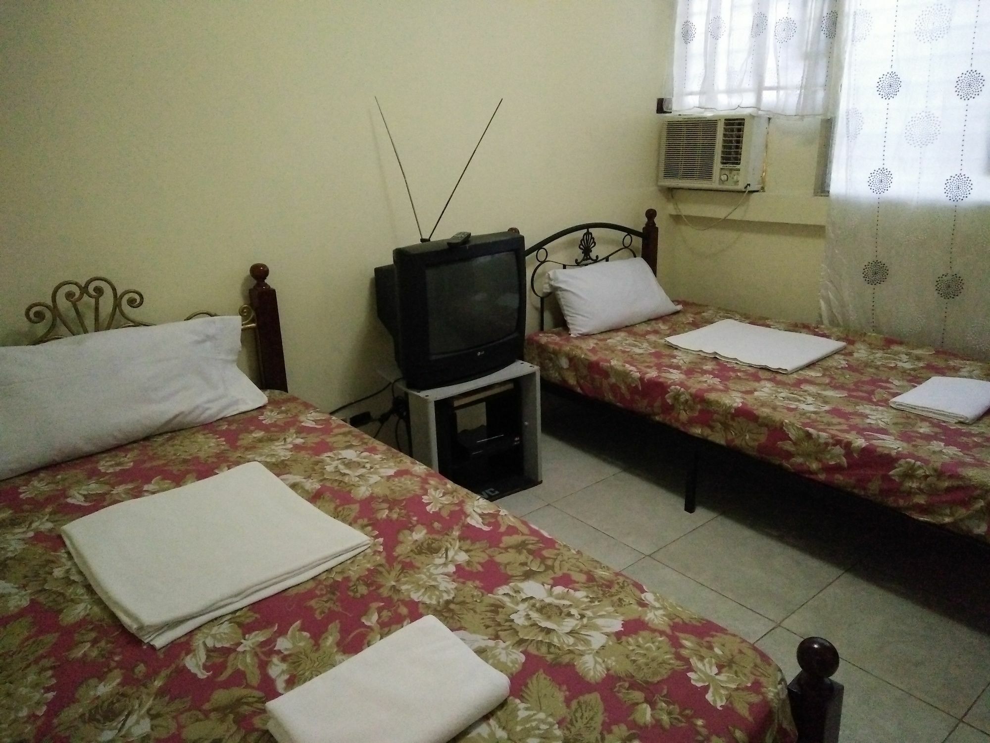 Goland Pension House سيبو المظهر الخارجي الصورة